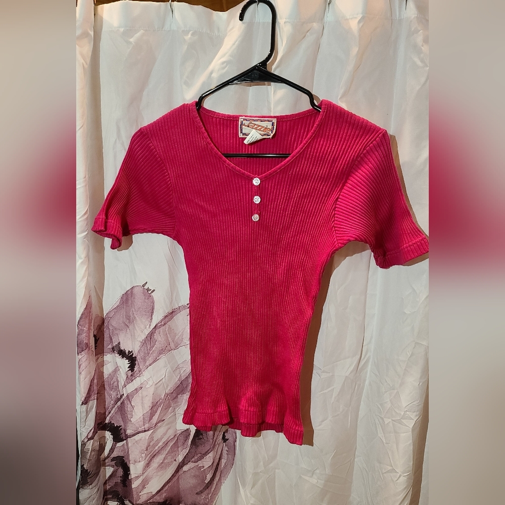 Hot pink Jazzie size med ribbed shirt